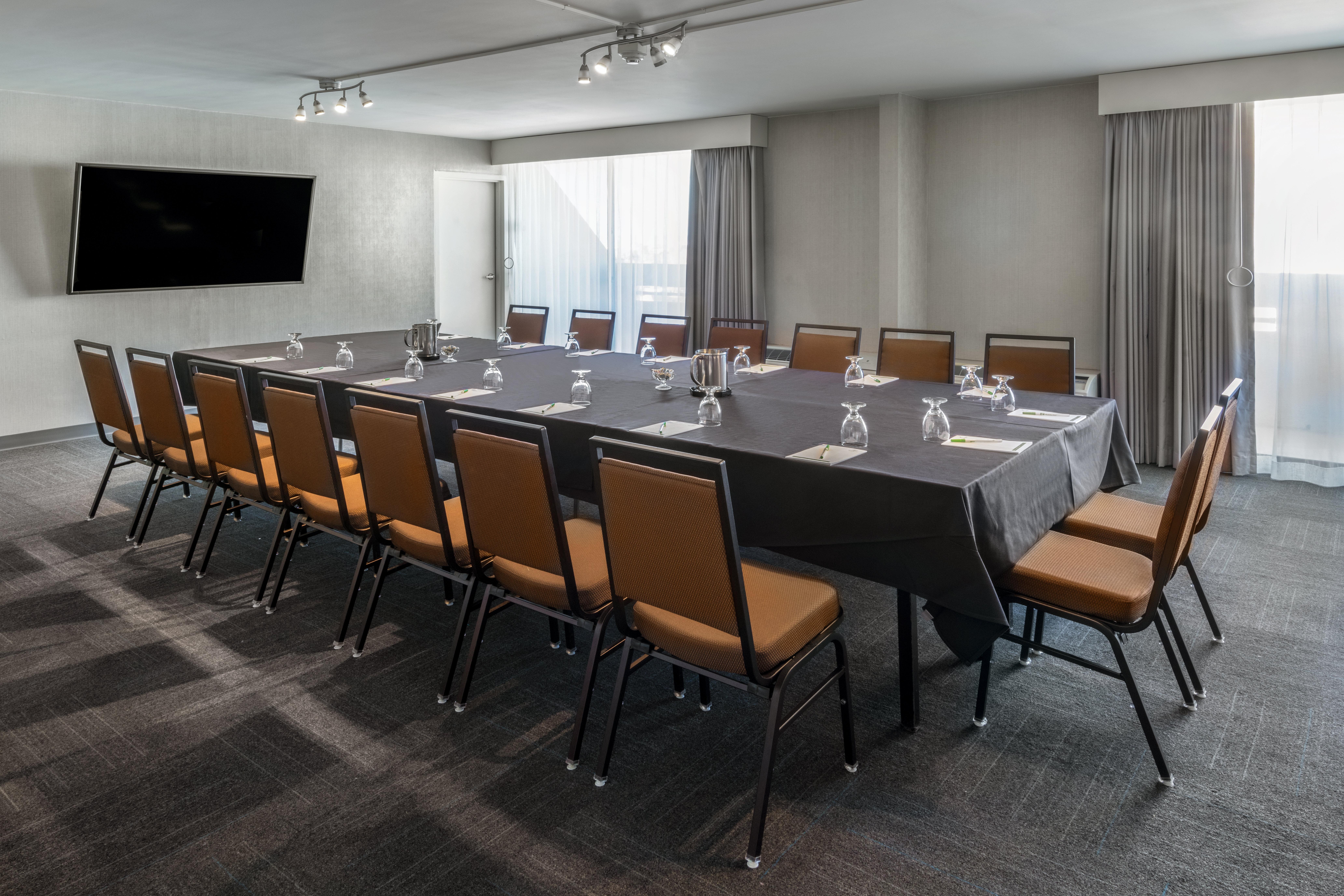 Holiday Inn Denver East By Ihg Eksteriør bilde